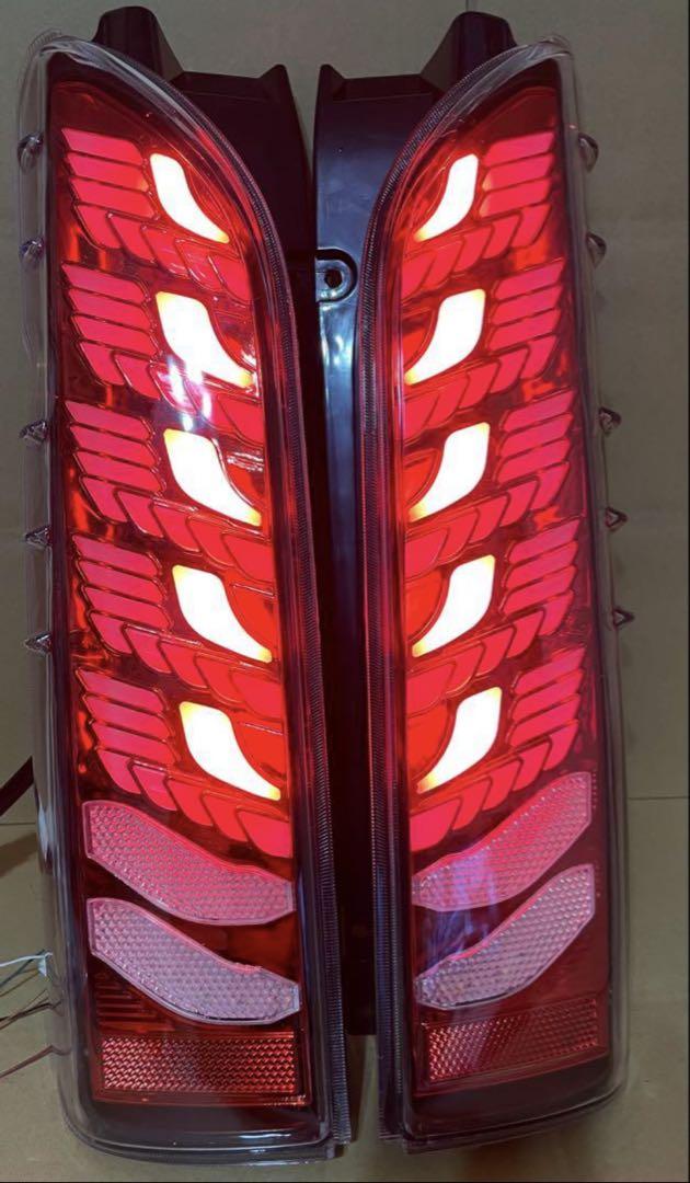 ハイエース　新品　テールランプ　テールライト　新商品　ヘッドライト