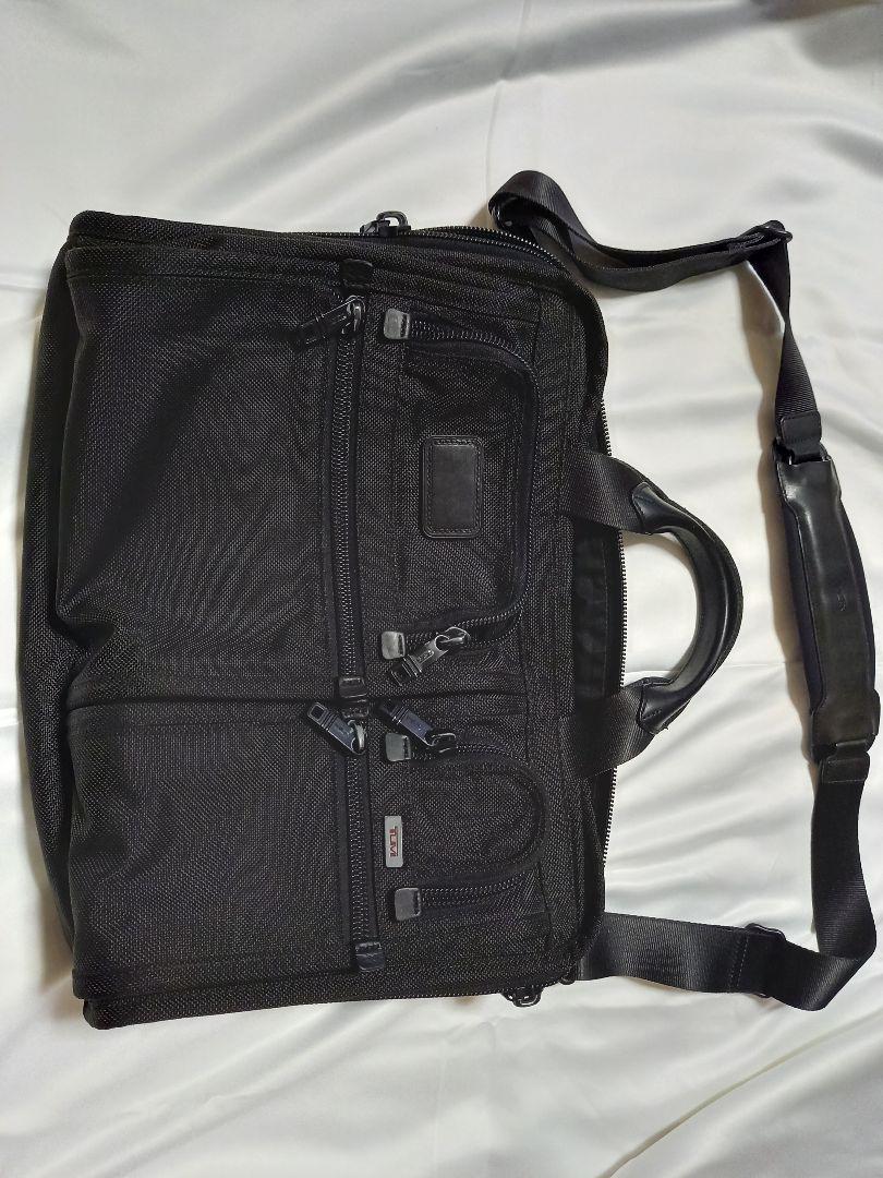 美品 ビジネスバッグ 黒 26108DH 2KGne-m88597490200 TUMI ブリーフケース 在庫あ好評