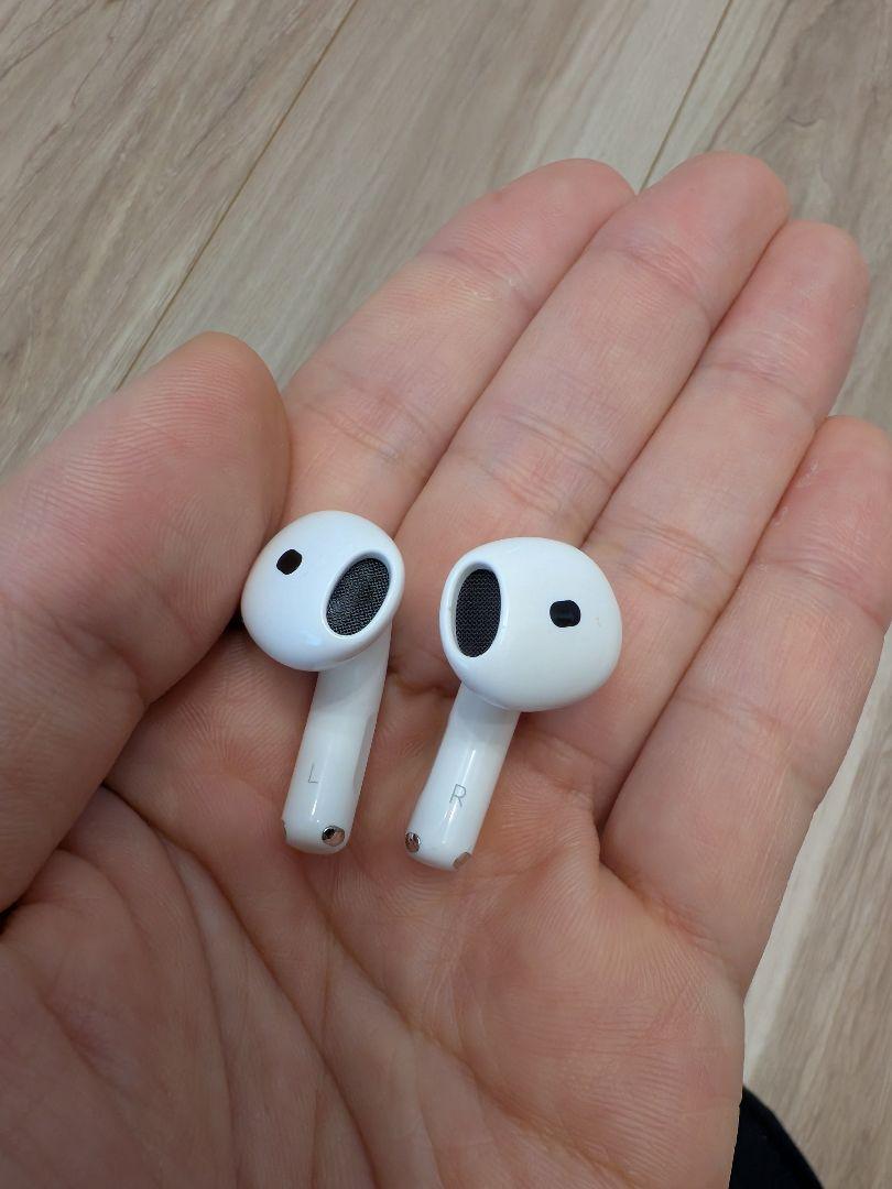 Airpods4 ノイズキャンセリング MXP93J/A