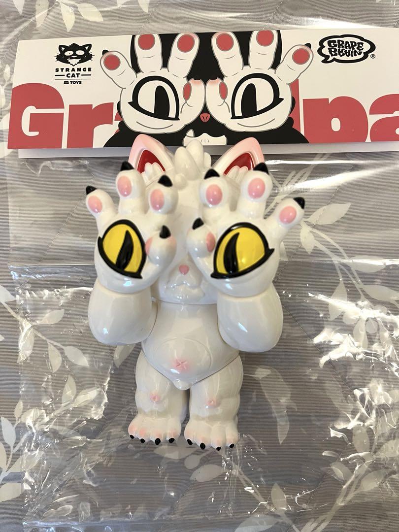 Strange Cat Toys グランパ GRAPE BRAIN