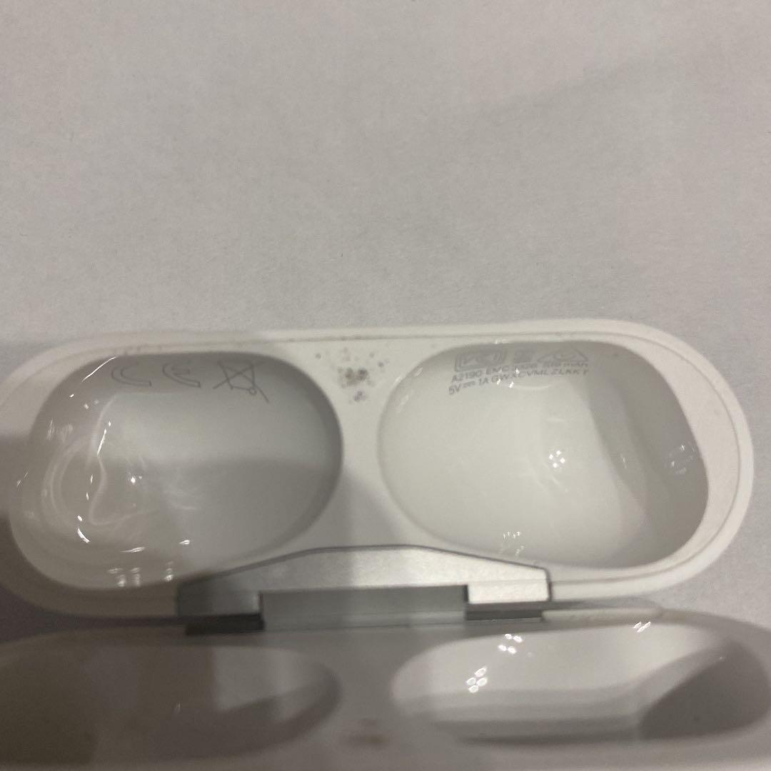 Apple AirPods Pro 充電ケース u1x6a-m88626451110 新品再入荷