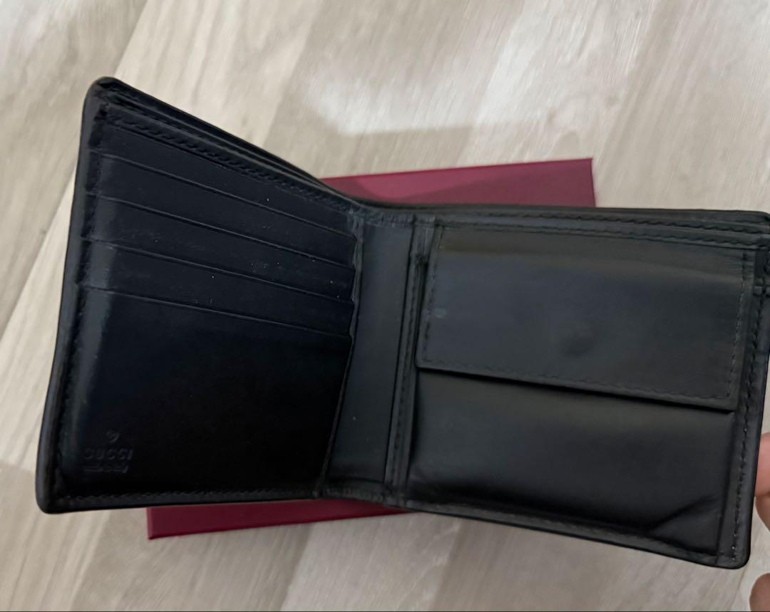GUCCI蛇デザイン 二つ折り財布