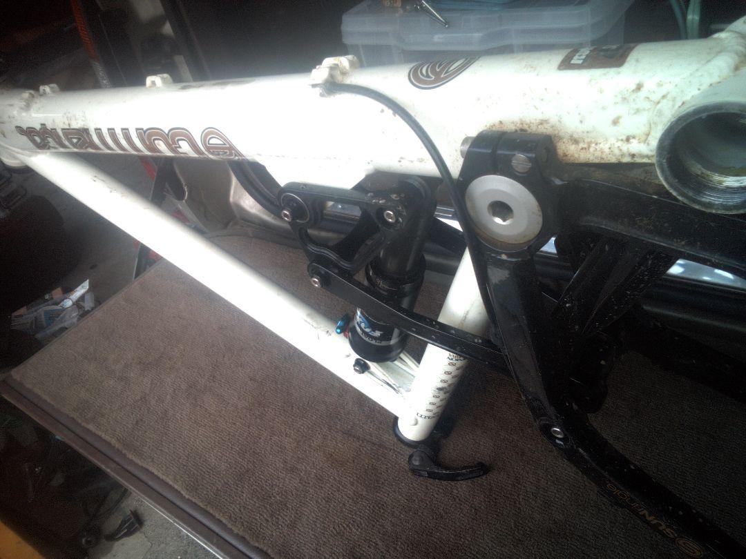 最安値大得価 COMMENCAL VIP META 5.5 26インチフレーム aF01f-m88626959407 品質保証