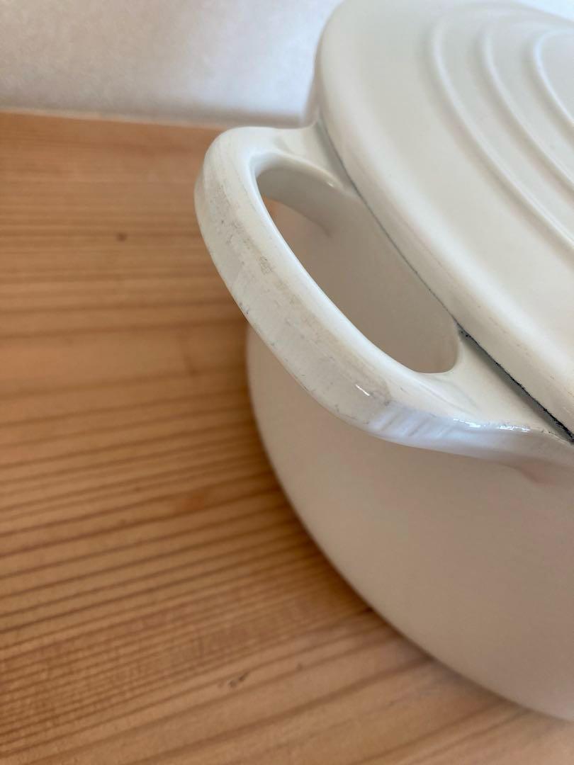 ル・クルーゼ／LECREUSET ココット・ロンド22cm ホワイト