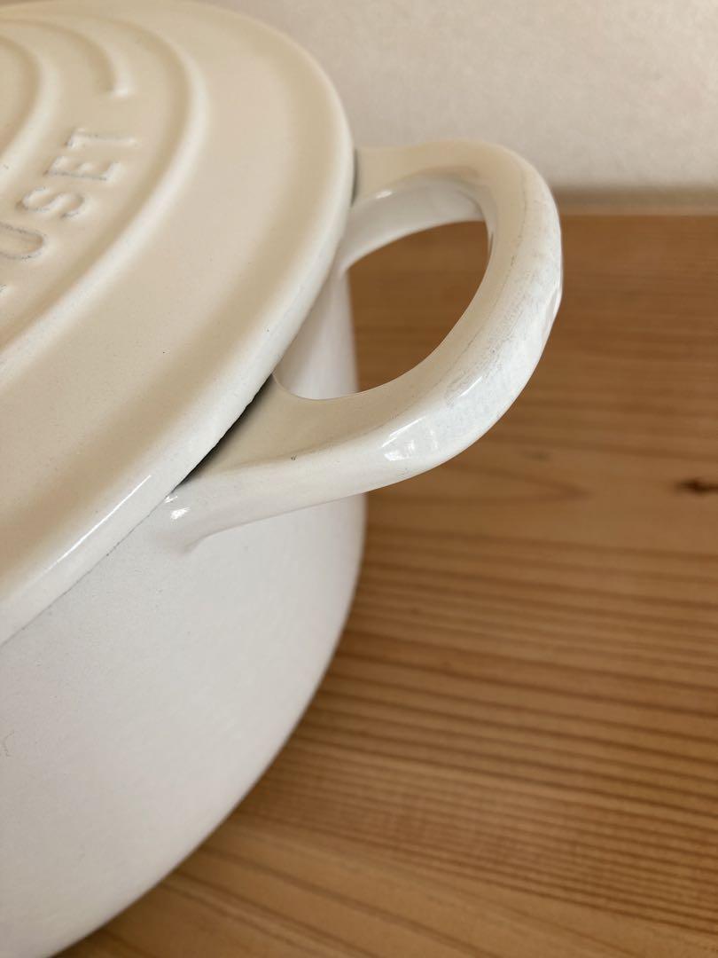 ル・クルーゼ／LECREUSET ココット・ロンド22cm ホワイト