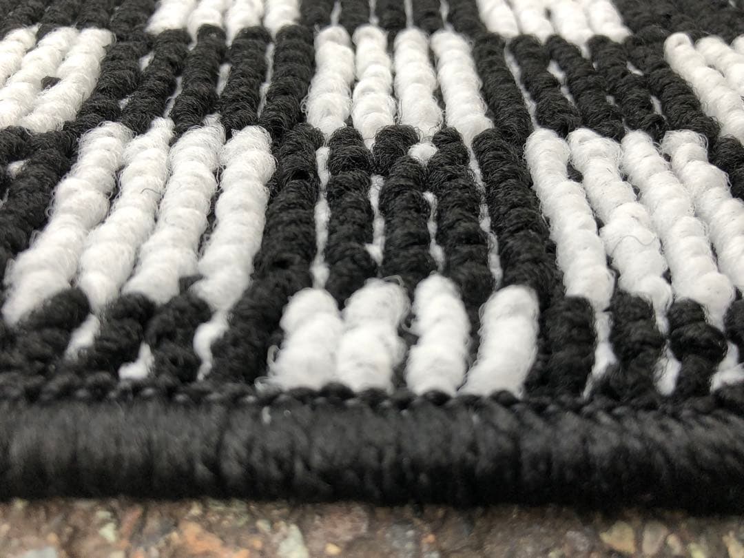 チェックホワイト 白黒