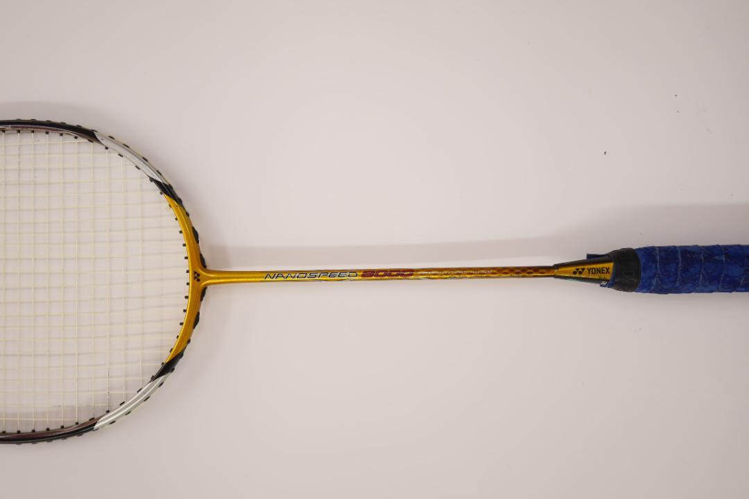新入荷 バドミントンラケット ナノスピード8000 YONEX - バドミントン