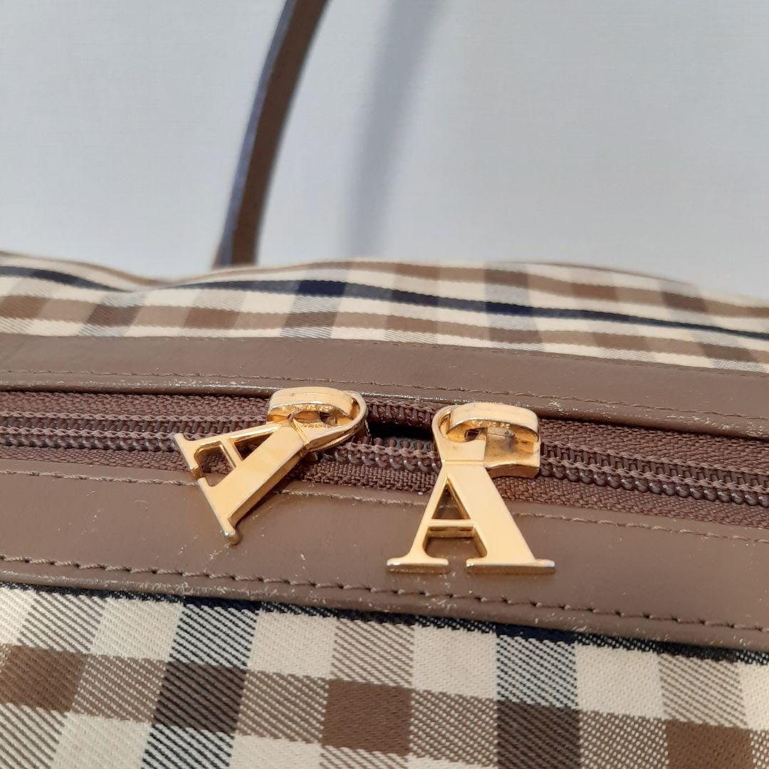 アクアスキュータム Aquascutum ハウスチェック　ビッグボストンバッグ