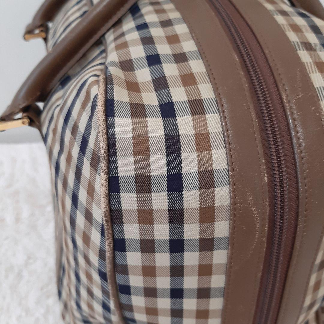 アクアスキュータム Aquascutum ハウスチェック　ビッグボストンバッグ