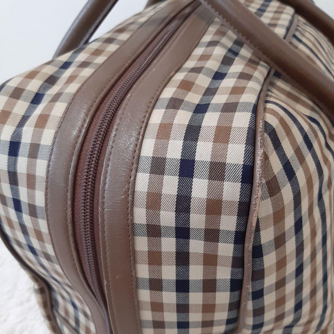 アクアスキュータム Aquascutum ハウスチェック　ビッグボストンバッグ