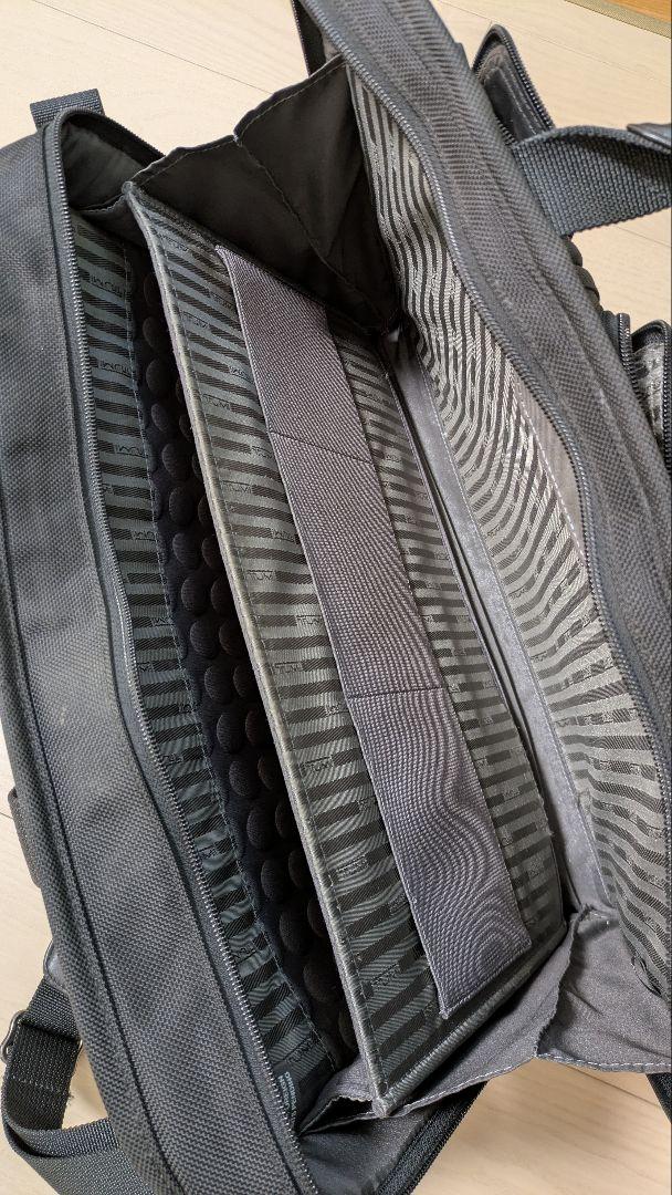 極美品　TUMI トゥミ ビジネス ショルダーバッグ 型番26114D4