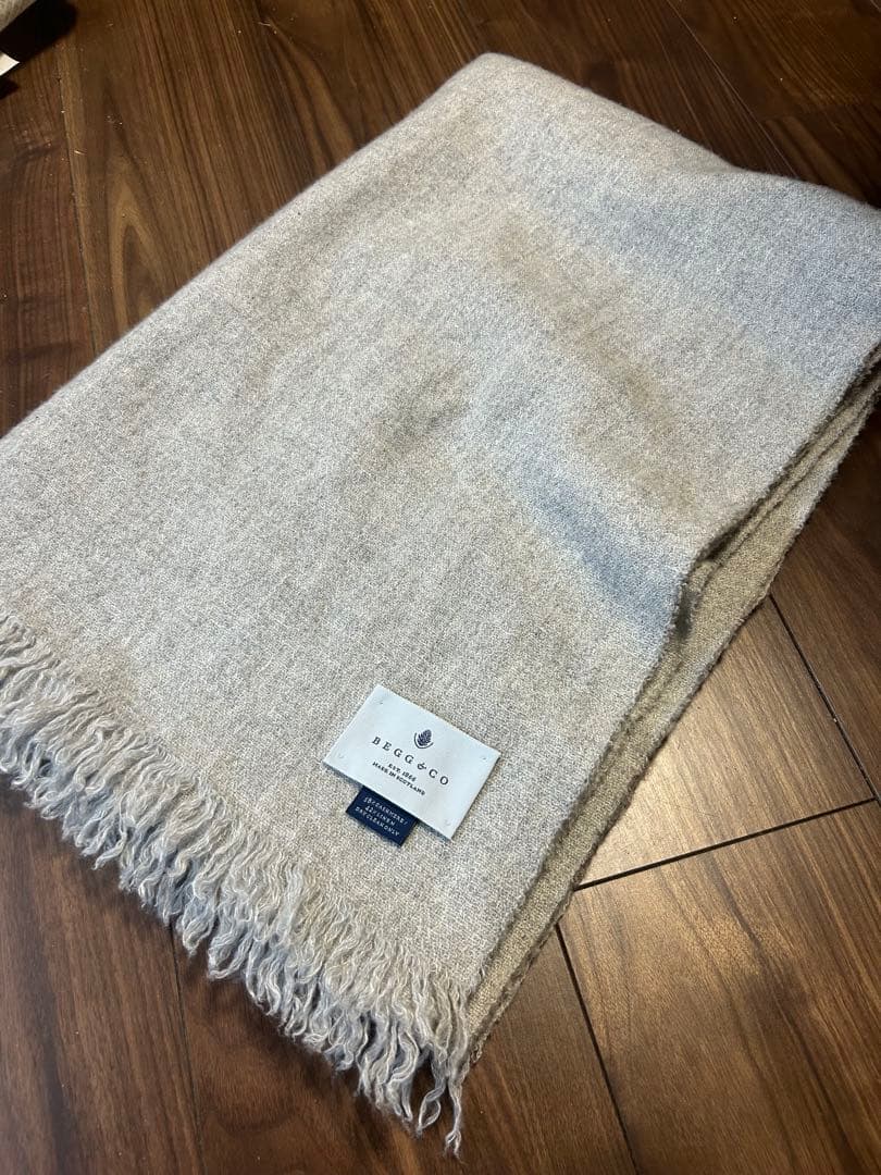 新品同様★BEGG & CO.★ベグアンドコー★カシミヤ★リネン★ストール 新品同様★BEGG & CO.★ベグアンドコー★カシミヤ★リネン★ストール