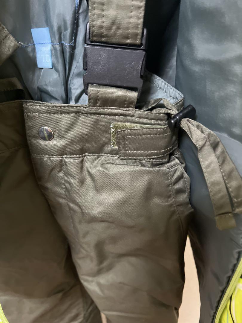 超美品DESCENTE ジュニア　キッズ　子ども用　スキーウェア　ガールズ110