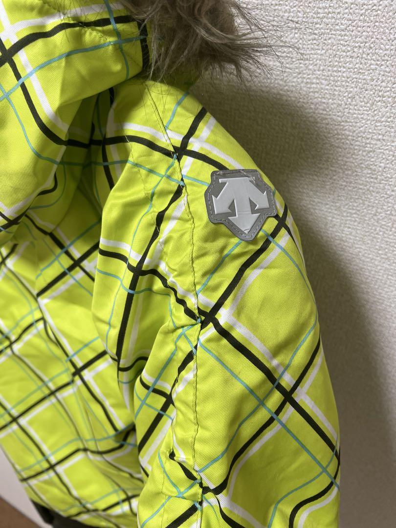 超美品DESCENTE ジュニア　キッズ　子ども用　スキーウェア　ガールズ110