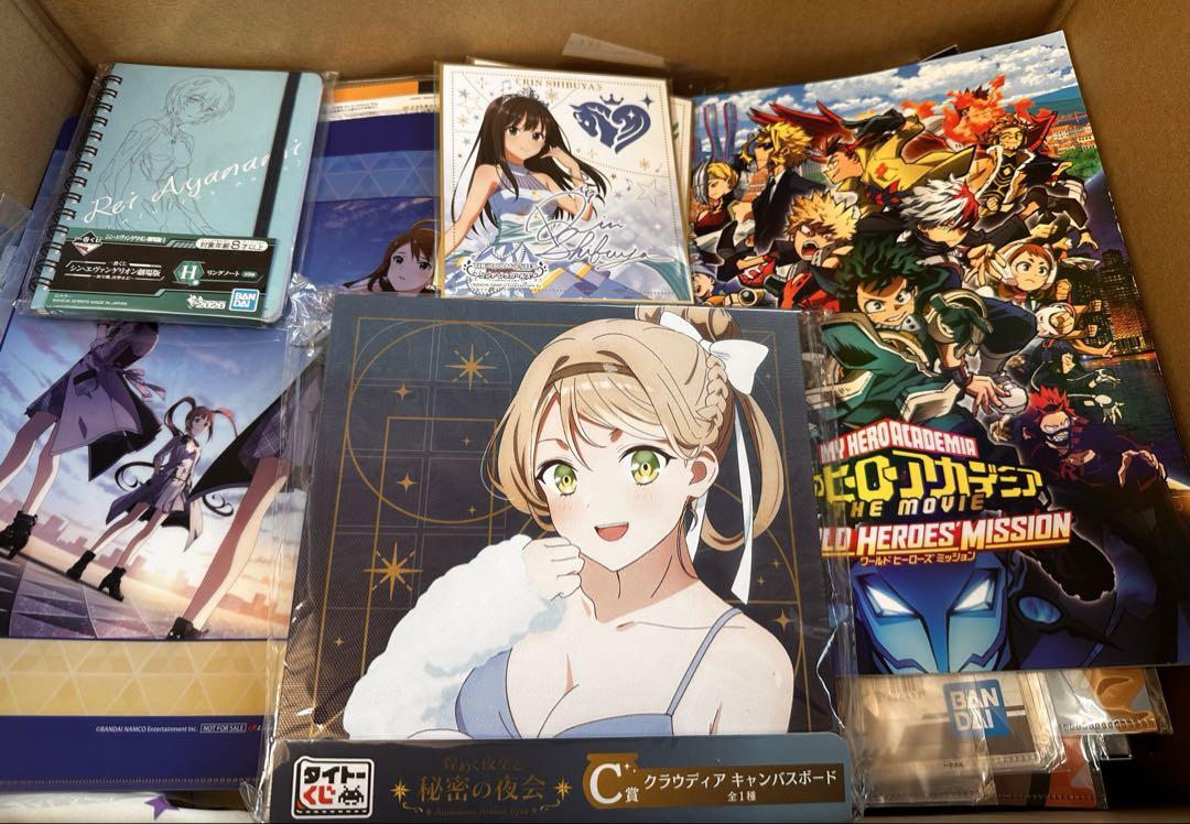 れ　アニメグッズ　紙物　タオル　ポスター　カード　　大量　まとめ売り