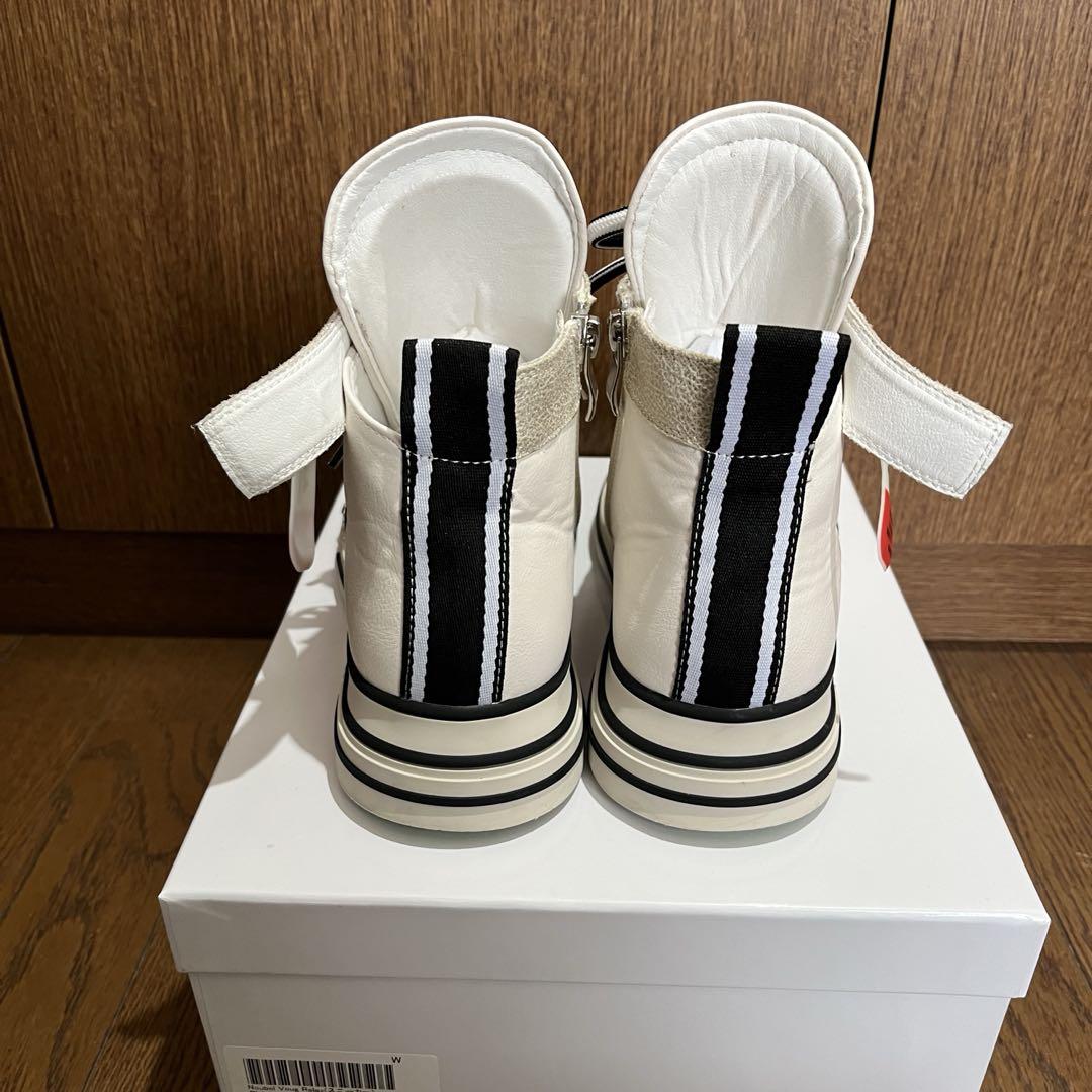 Noubel Voug Relax 厚底 ジップアップ ラベル スニーカー