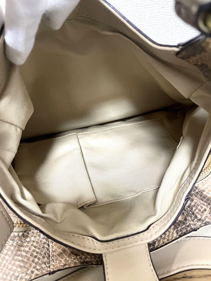 美品 COACH コーチ ワンショルダーバッグ パイソン柄 F17419