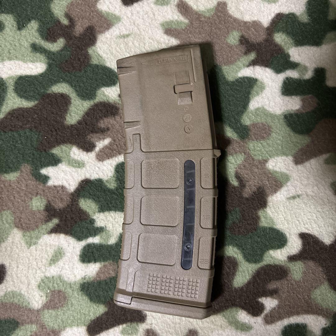 米軍実物　MAGPUL PMAG 30 窓付き　マグプル Pマグ15