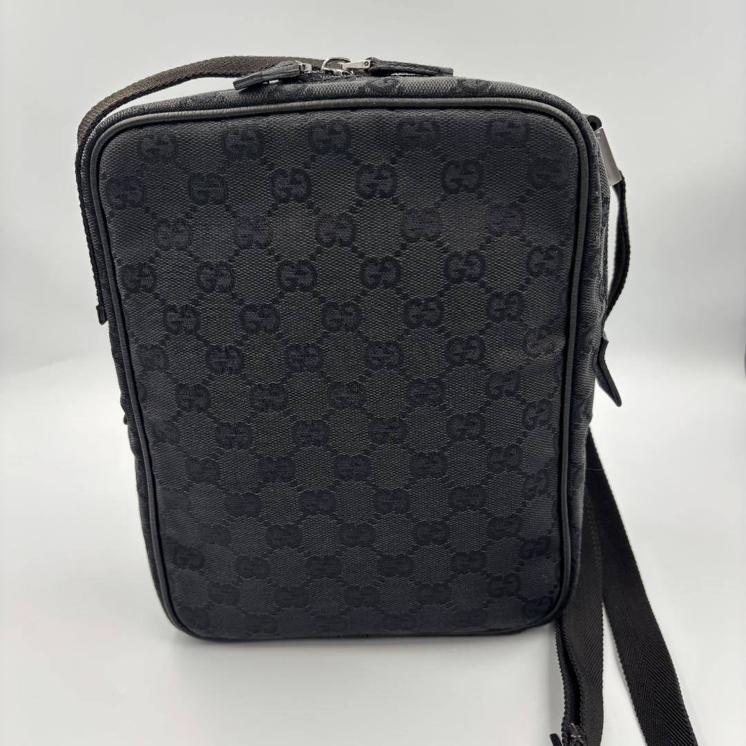 GUCCI グッチ GGキャンバス × レザー ショルダーバッグ クロスボディ GUCCI グッチ GGキャンバス × レザー ショルダーバッグ クロスボディ