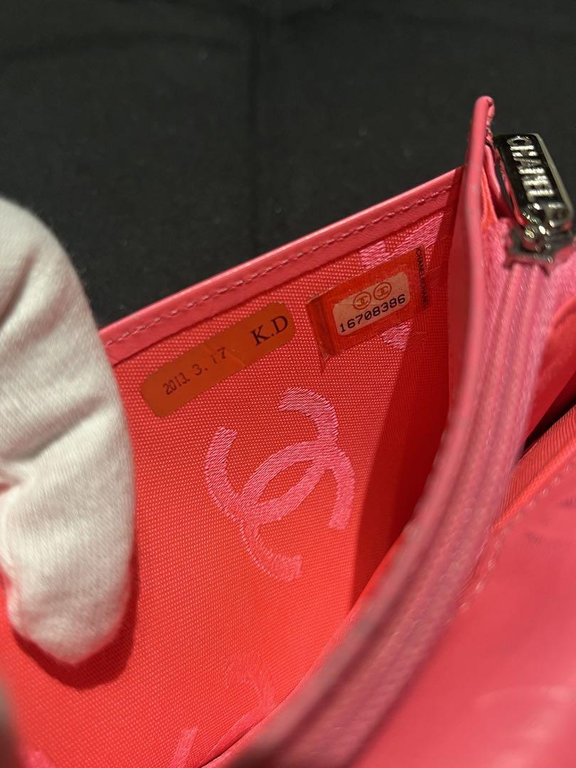 CHANEL / シャネル・カンボンライン/ 二つ折り長財布