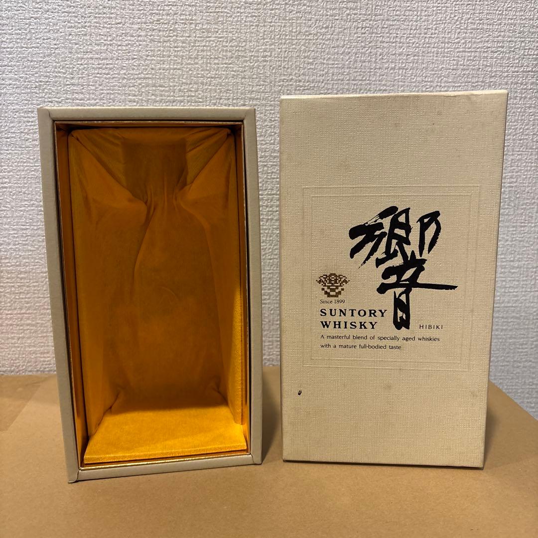 サントリーウイスキー響 裏ゴールドラベル 金キャップ 箱付き 未開封