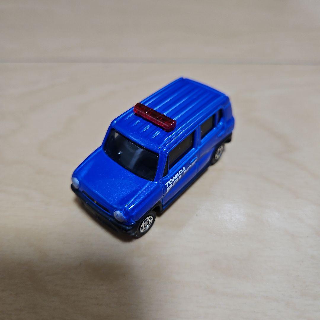 独特な トミカ ポリスキャリアカー ミニカー