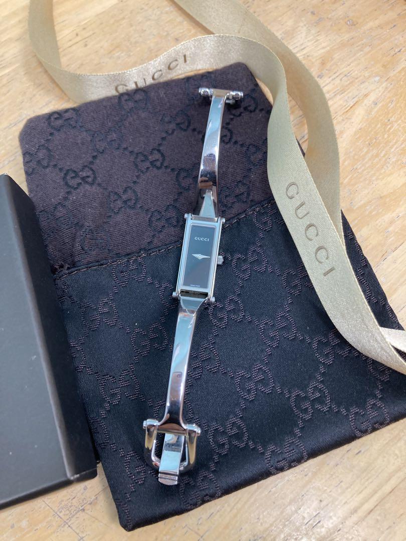 GUCCI シルバー 腕時計　レディース　グッチ