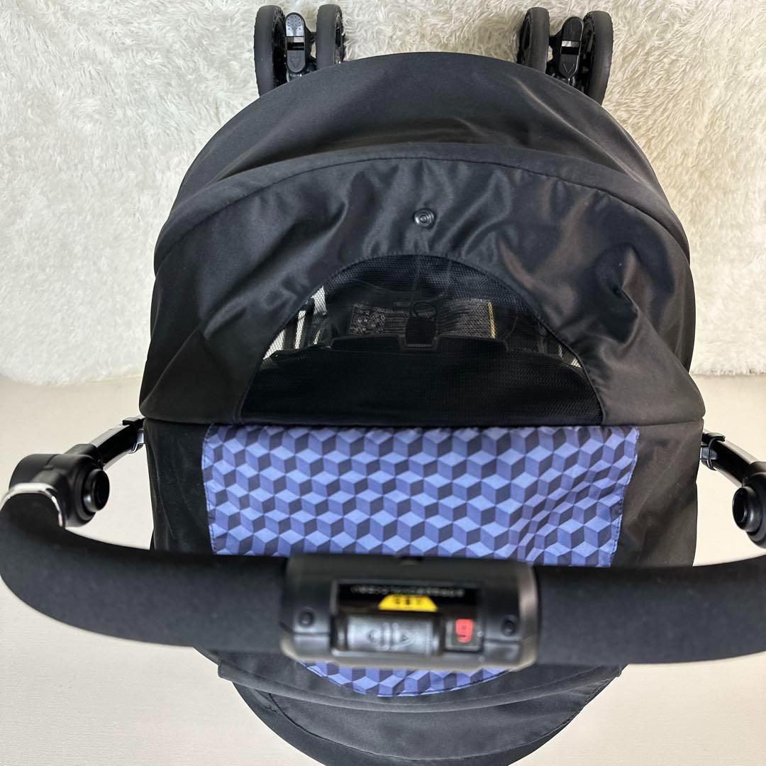 美品 Combi ベビーカー ネムリエ オート4キャス UE-630