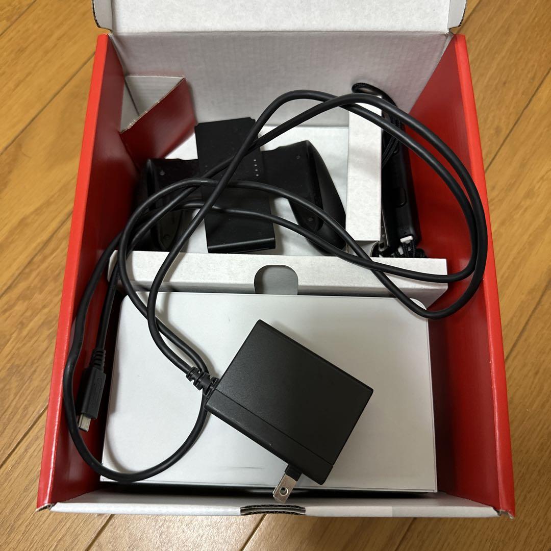 Nintendo Switch 有機elモデル ホワイト