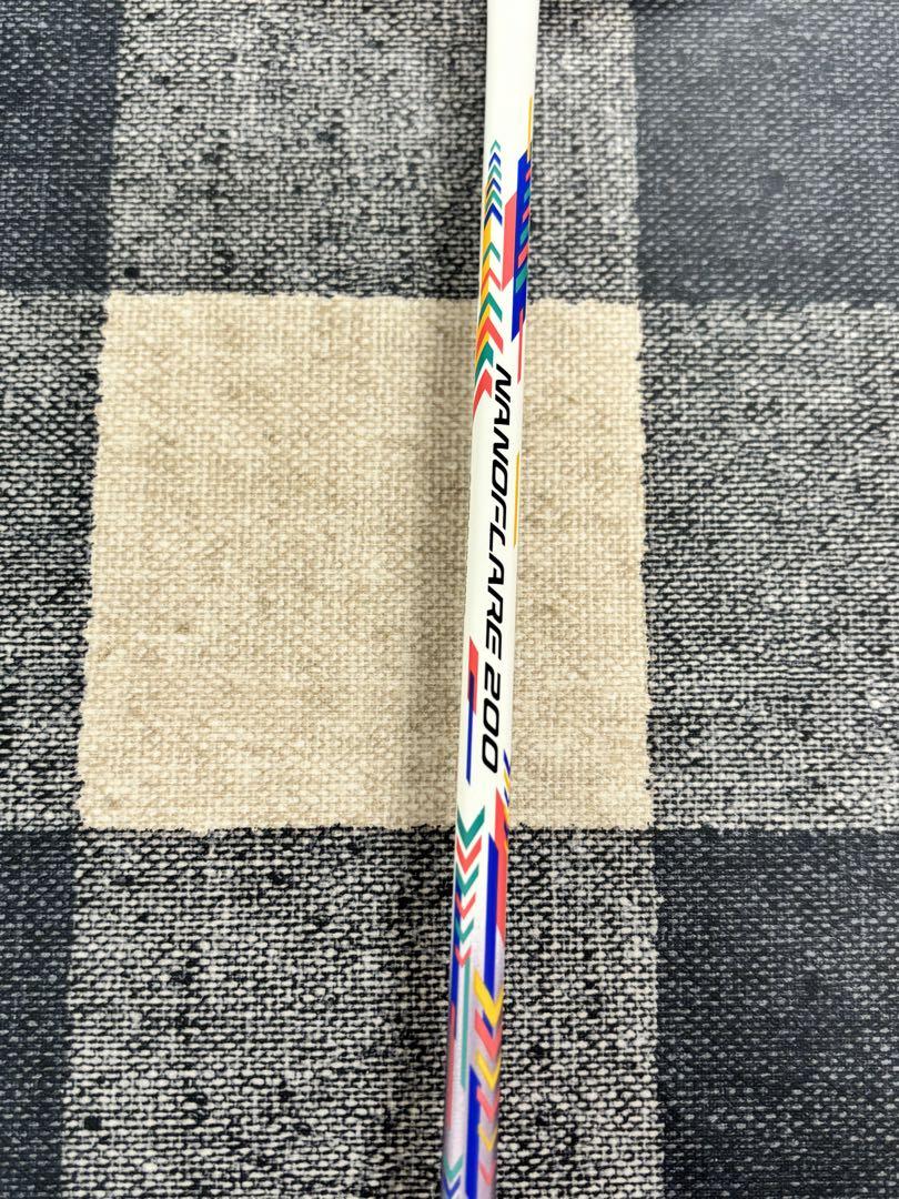 YONEX NANOFLARE 200 バドミントンラケット（ケース付）