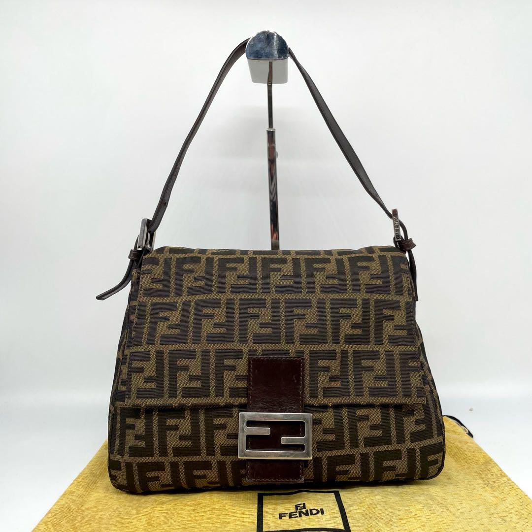 ✨超高級•美品✨FENDI マンマバケット ズッカ柄 ショルダーバッグ 肩掛け