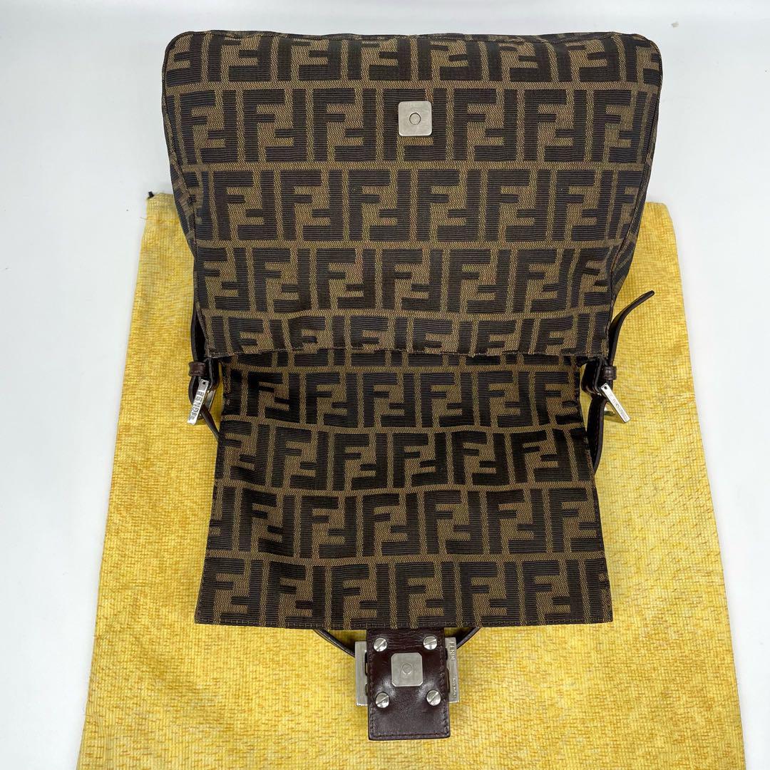 ✨超高級•美品✨FENDI マンマバケット ズッカ柄 ショルダーバッグ 肩掛け