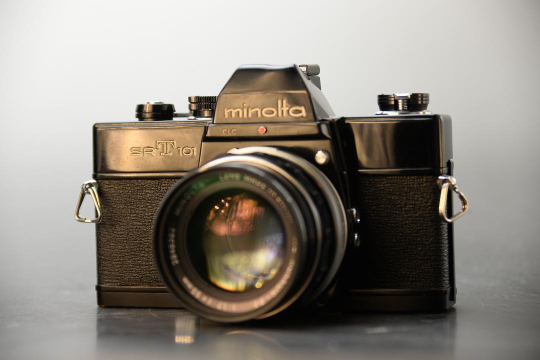 するご Minolta SRT101 & MC Rokkor 55mm f1.7 slGFw-m88748521815 [レンズ・
