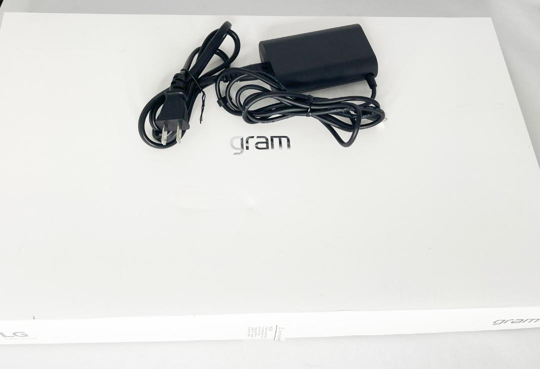 LG 17インチ軽いノートパソコン gram 17Z90P-KA76J