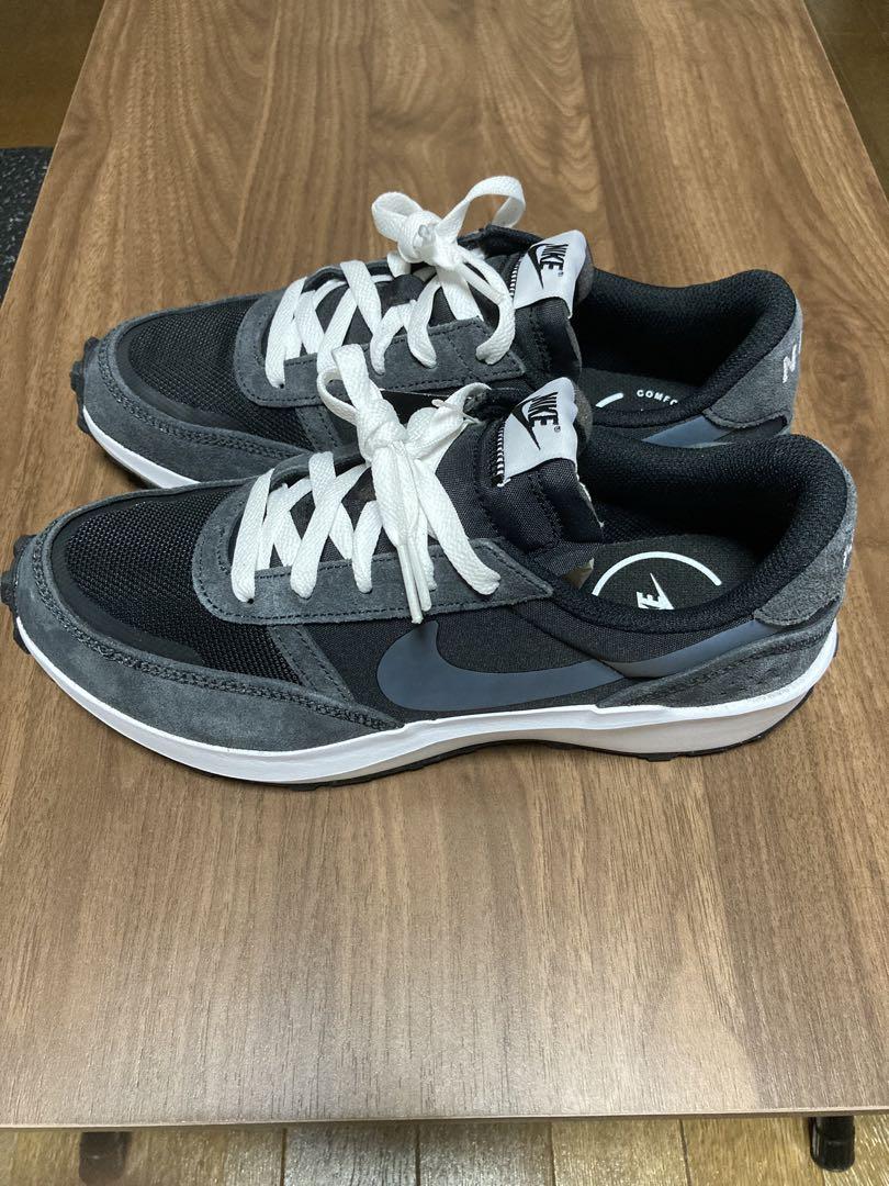 NIKE スニーカー