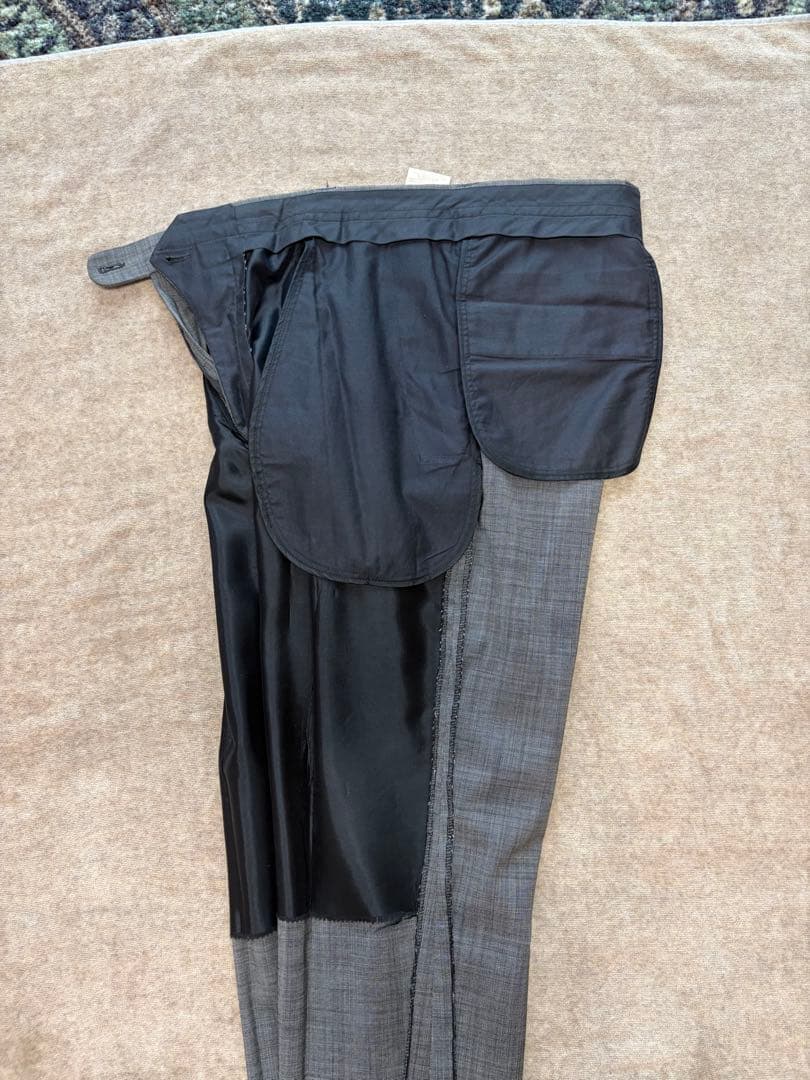 【デッドストック美品】VERSACE CLASSICグレースラックス テーパード 【デッドストック美品】VERSACE CLASSICグレースラックス テーパード