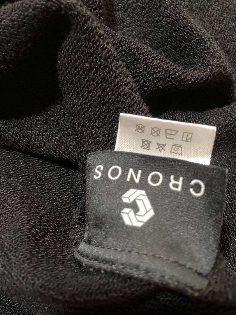 クロノス cronos スリーブレスフーディM