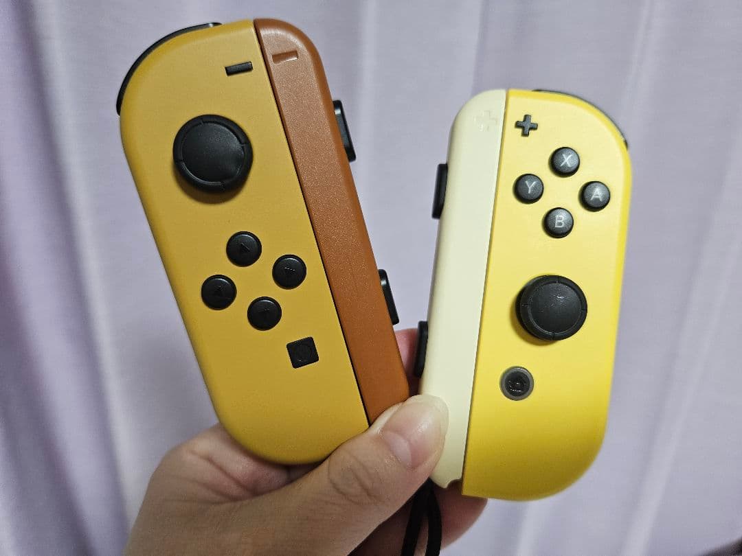 Nintendo Switch 本体 ピカチュウ イーブイ - メルカリ