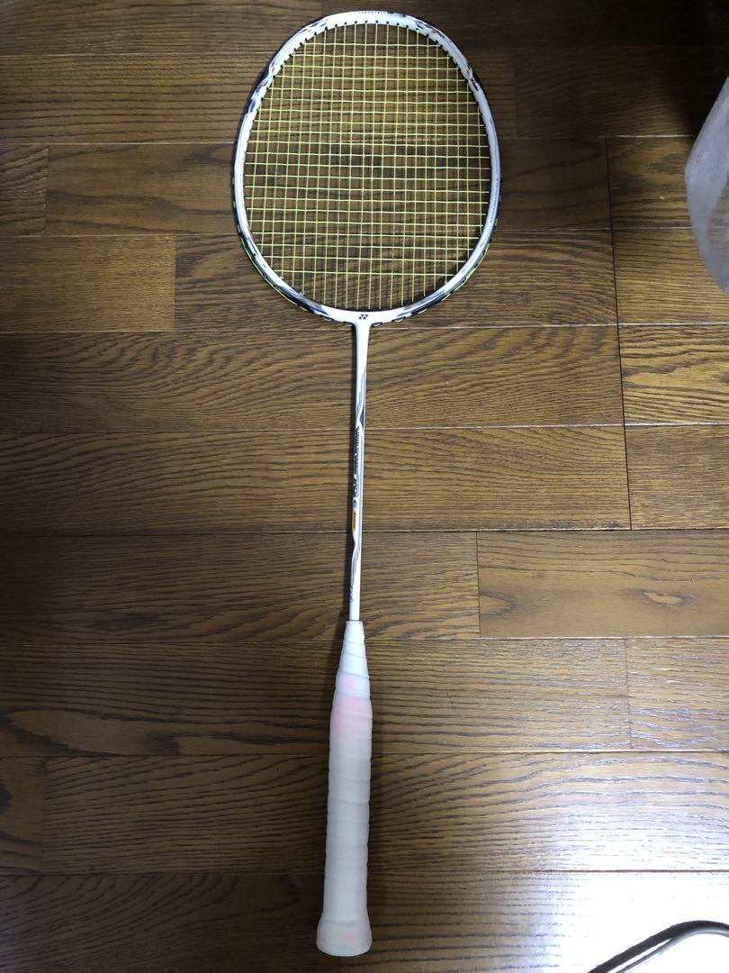 YONEX Voltric70 tuneバドラケット ホワイト
