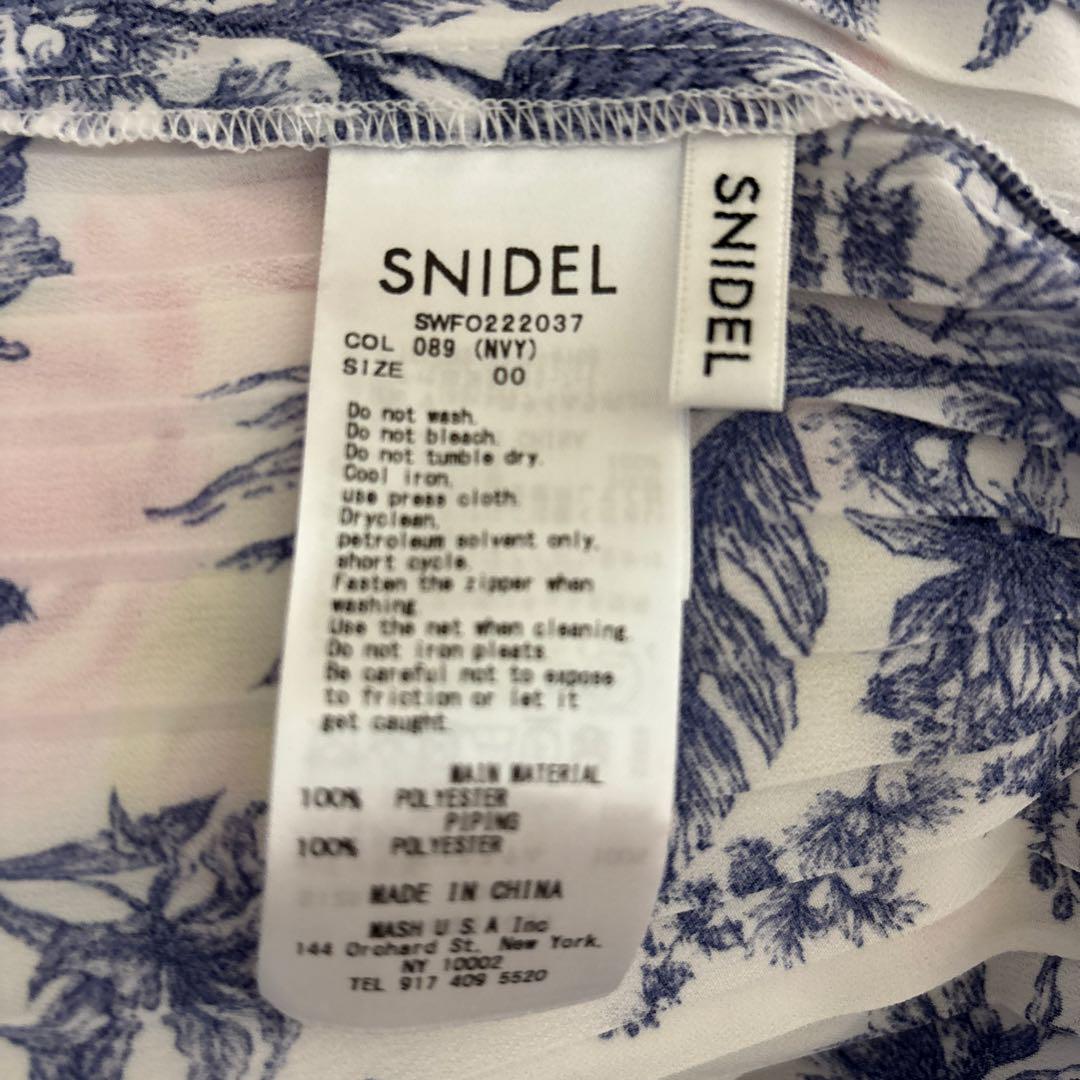 SNIDEL プリントプリーツワンピース 花柄ロングワンピース