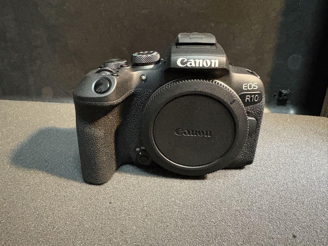 藤*尾様 Canon EOS R10 本体 ストラップ バッテリー