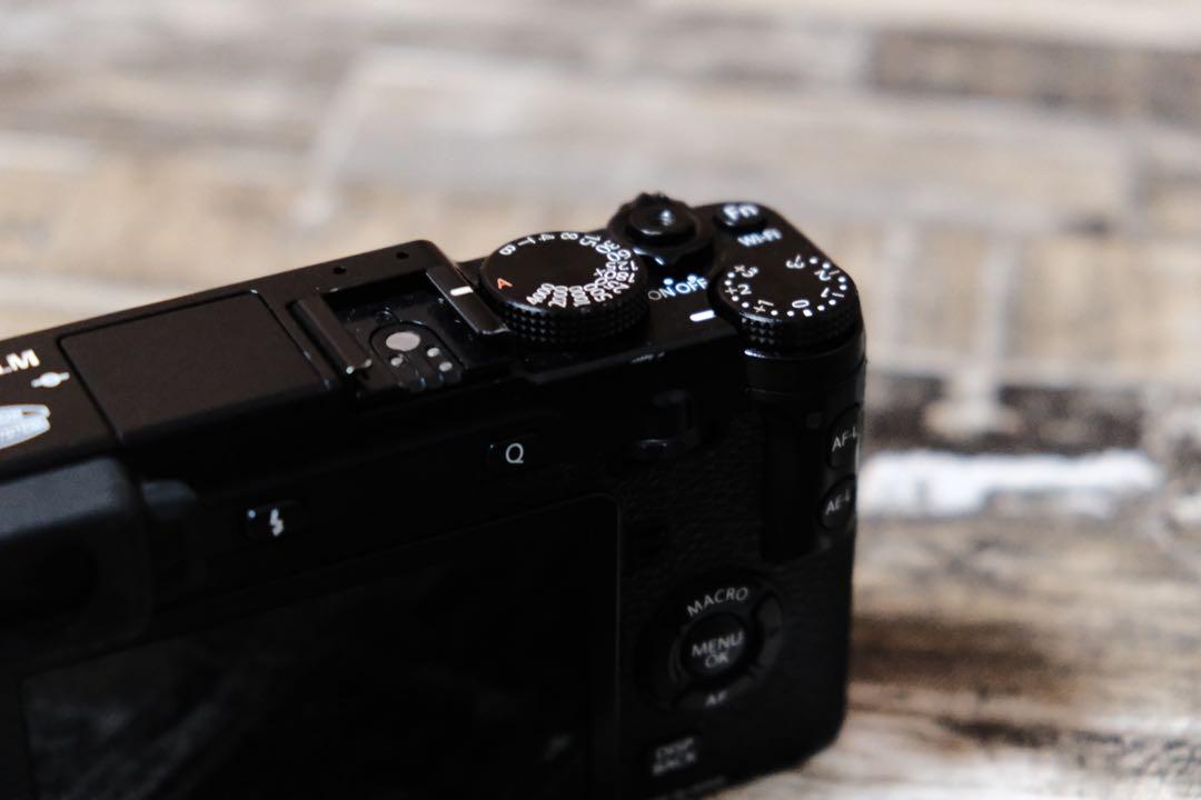 ■ほぼ新品■ FUJIFILM X-E2 ボディ ブラック