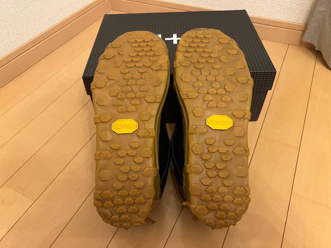 UN+BA UN T-TOE ブラック スニーカー Vibram UN+BA UN T-TOE ブラック スニーカー Vibram