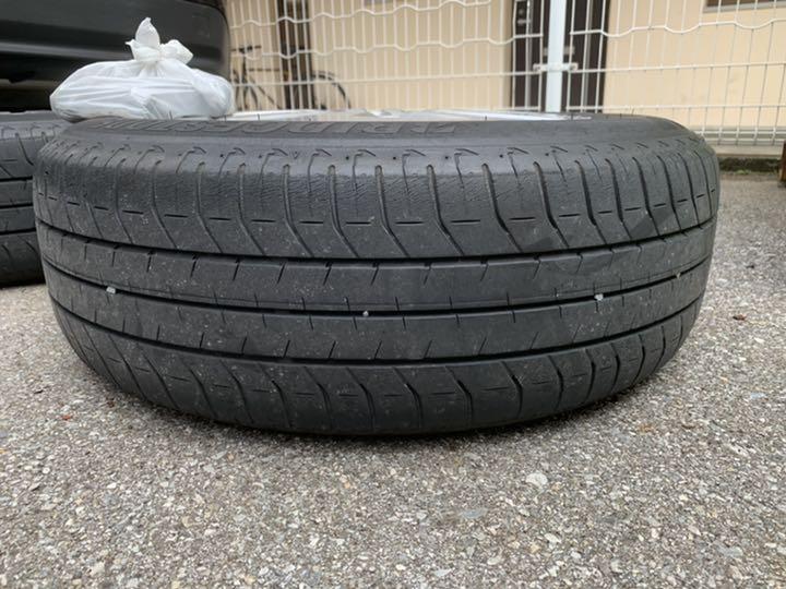速くおよび自由な プリウス50純正タイヤ 195/65R15 メルカリ - タイヤ・ホイール