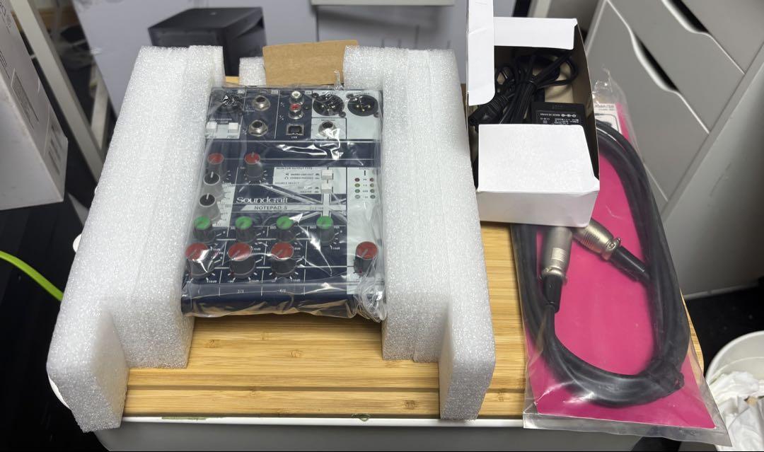 Soundcraft Notepad-5 配信用ミキサー おまけ付き