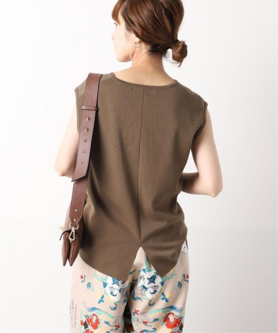 Essential French Sleeve Tee