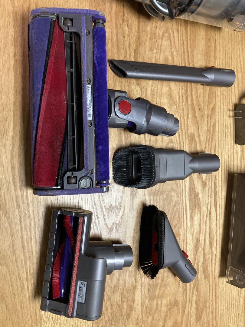 Dyson スティッククリーナー本体 各種アタッチメント付き【ジャンク】