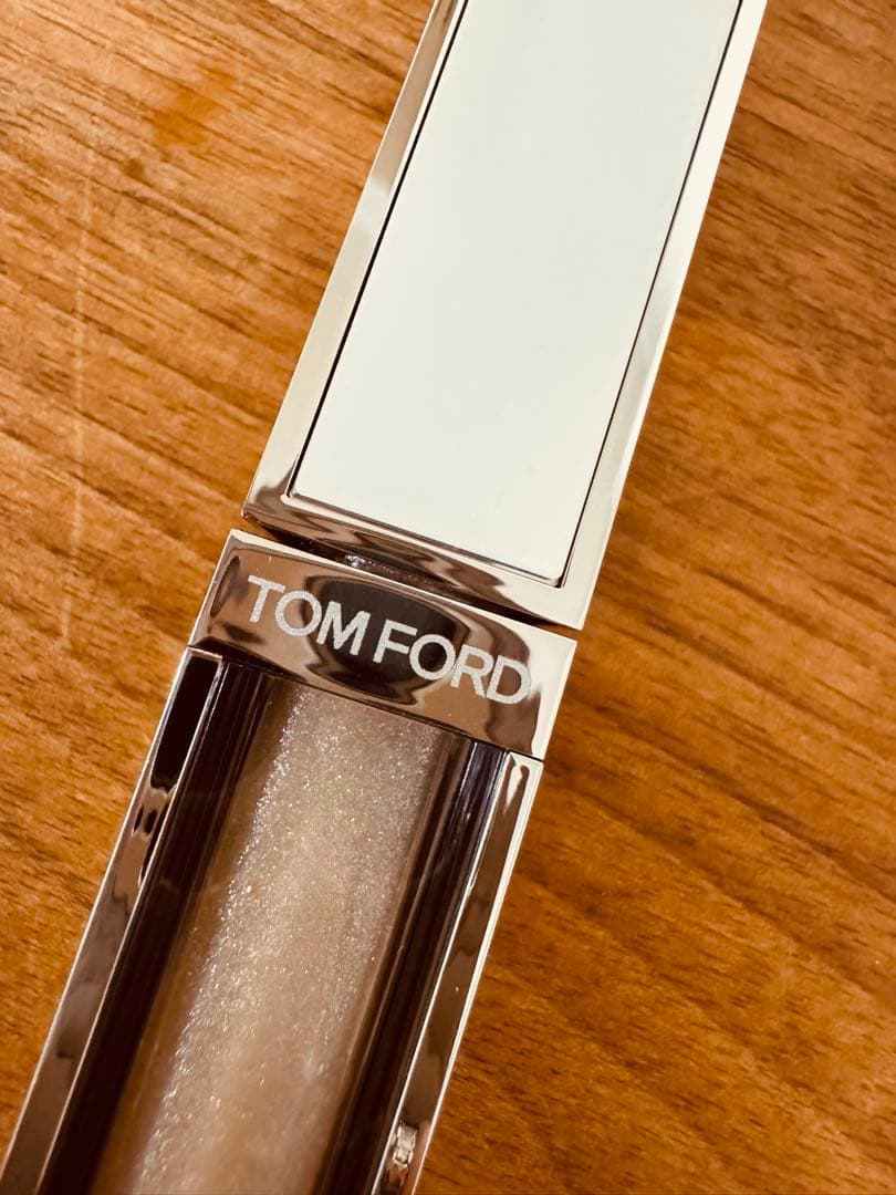 トムフォード ソレイユ　ネージュ　グロス　リュクス（限定品）