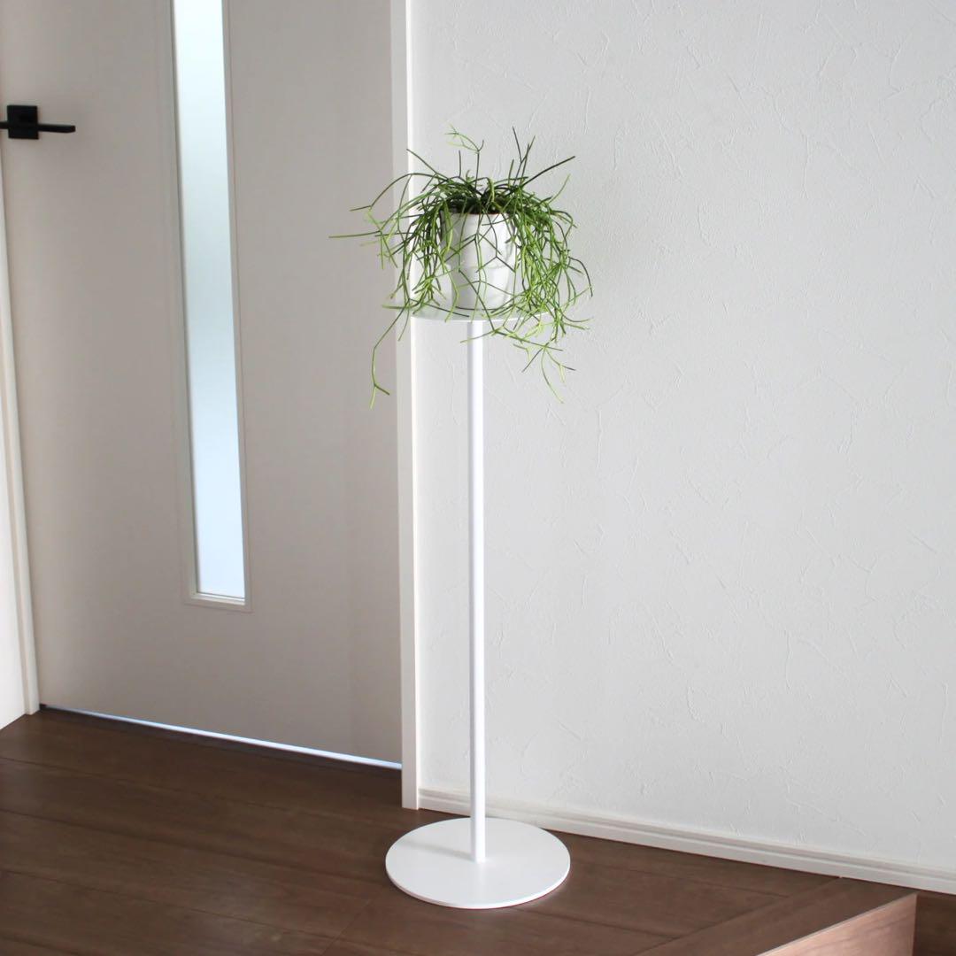 【KUROSHIRO】送料込み　ホワイト　SLIM TABLE（CIRCLE）