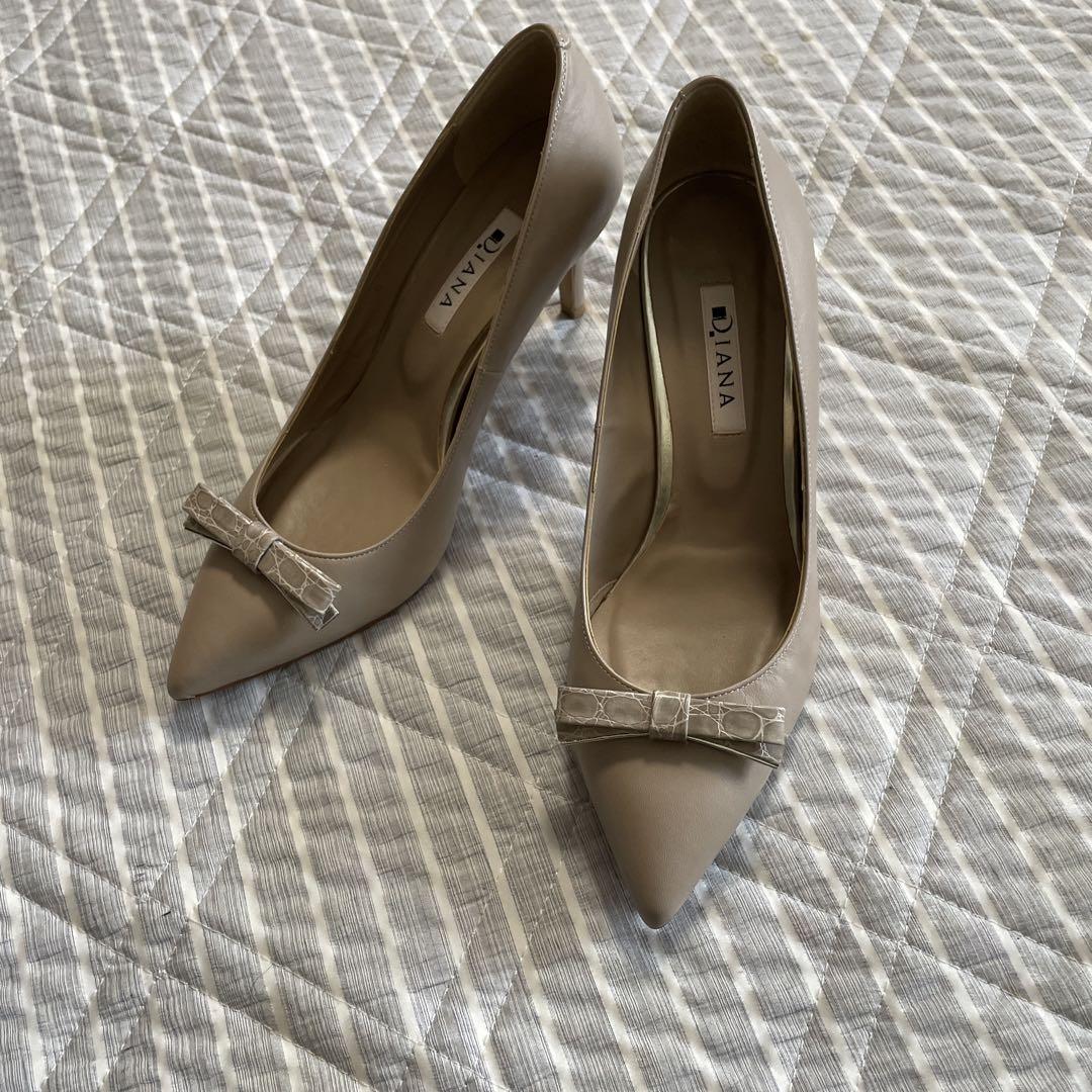 ☆美品☆DIANAリボン付きベージュハイヒール 7cm ダイアナベージュ リボン付き ハイヒール未使用に近い - メルカリ